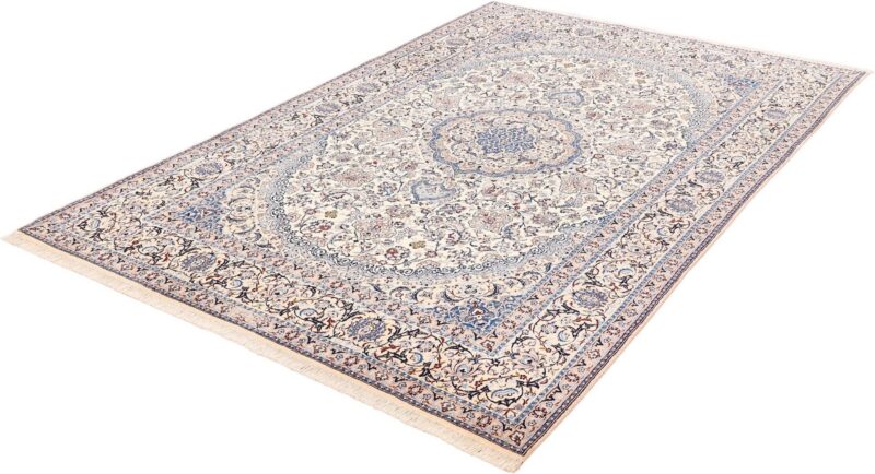 Nain Persian Rug 204 × 321 cm, Wool and Silk, hand-knotted — view 5 Nain Persian Rug 204 × 321 cm, Wool and Silk, hand-knotted — view 5