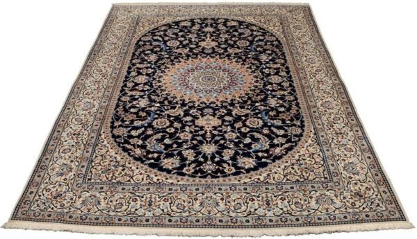 Nain Persian Rug 206 × 312 cm, Wool and Silk, hand-knotted — view 2