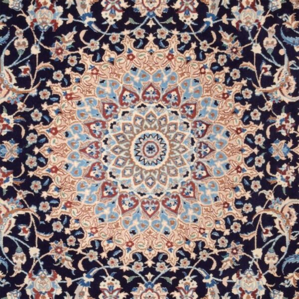 Nain Persian Rug 206 × 312 cm, Wool and Silk, hand-knotted — view 4