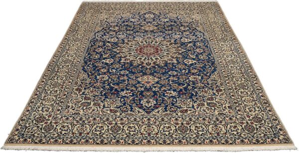 Nain Persian Rug 216 × 347 cm, Wool and Silk, hand-knotted — view 2