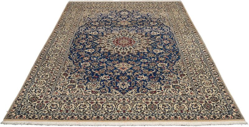Nain Persian Rug 216 × 347 cm, Wool and Silk, hand-knotted — view 2