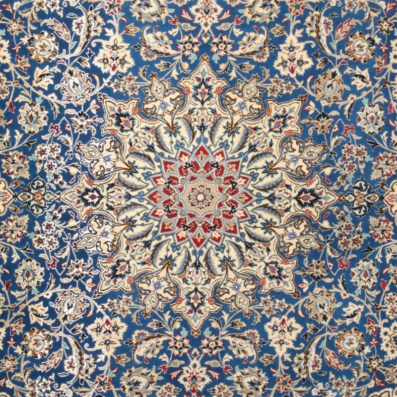 Nain Persian Rug 216 × 347 cm, Wool and Silk, hand-knotted — view 4