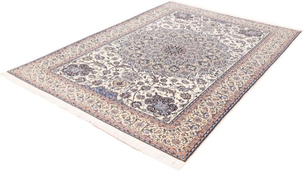 Nain Persian Rug 220 × 320 cm, Wool and Silk, hand-knotted — view 3