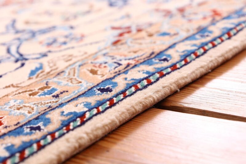 Nain Persian Rug 220 × 320 cm, Wool and Silk, hand-knotted — view 6