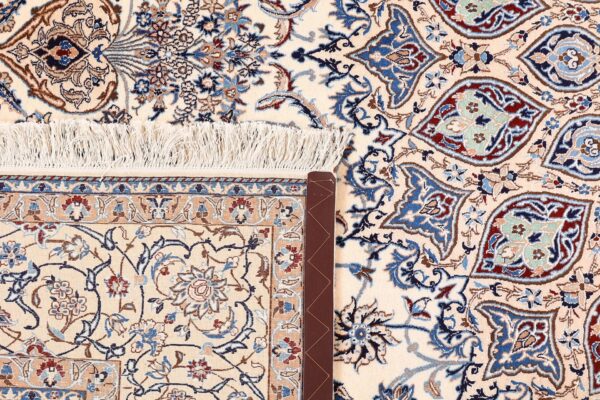 Nain Persian Rug 220 × 320 cm, Wool and Silk, hand-knotted — view 7