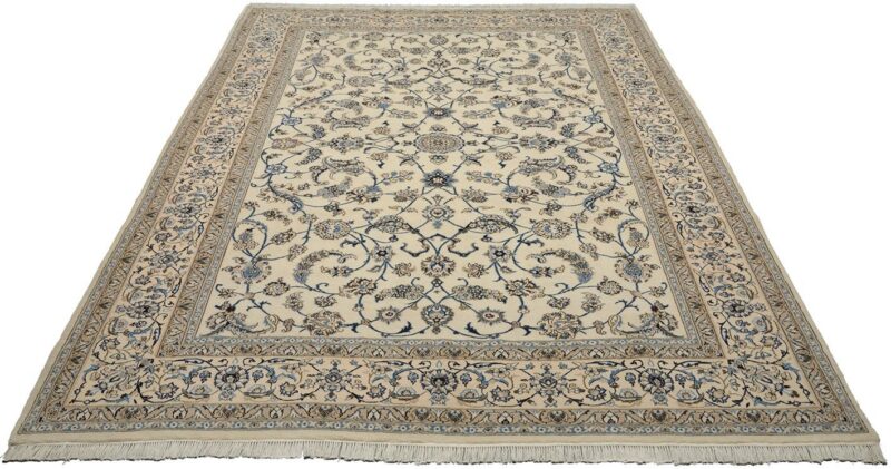 Nain Persian Rug 240 × 345 cm, Wool and Silk, hand-knotted — view 2