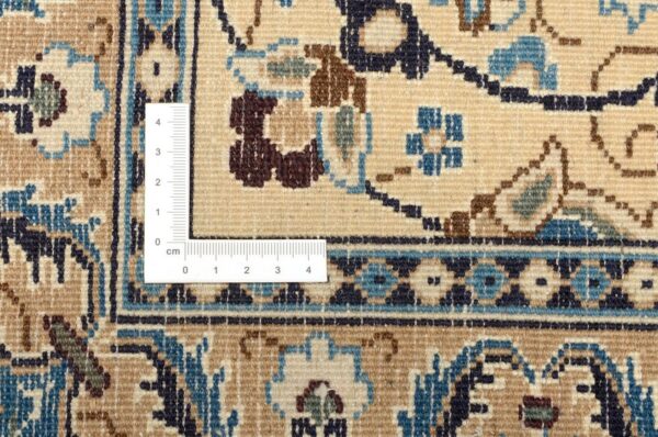 Nain Persian Rug 241 × 335 cm, Wool and Silk, hand-knotted — view 3