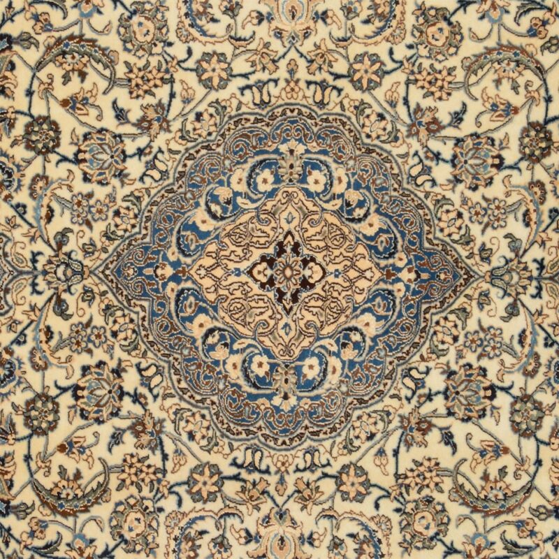 Nain Persian Rug 241 × 335 cm, Wool and Silk, hand-knotted — view 4
