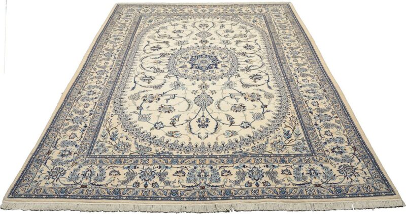 Nain Persian Rug 245 × 353 cm, Wool and Silk, hand-knotted — view 2