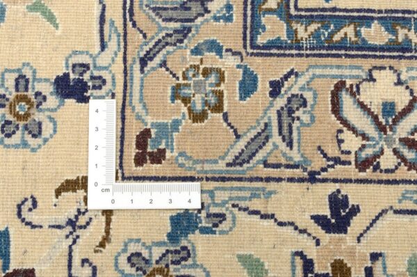 Nain Persian Rug 245 × 353 cm, Wool and Silk, hand-knotted — view 3