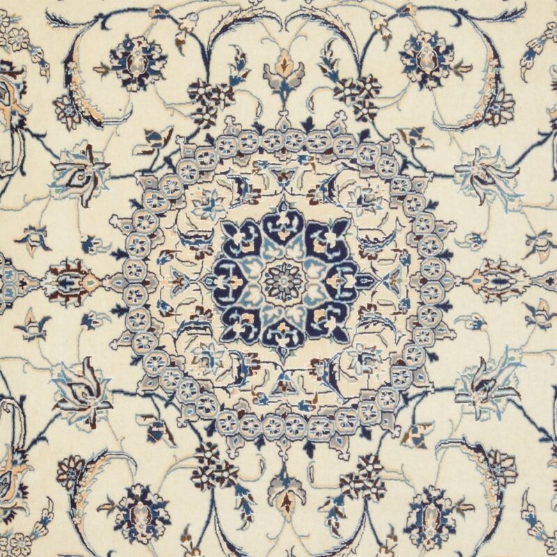 Nain Persian Rug 245 × 353 cm, Wool and Silk, hand-knotted — view 4