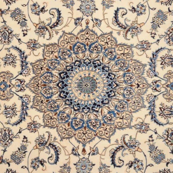 Nain Persian Rug 245 × 360 cm, Wool, hand-knotted — view 4