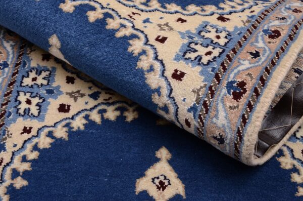 Nain Persian Rug 60 × 190 cm, Wool and Silk, hand-knotted — view 4