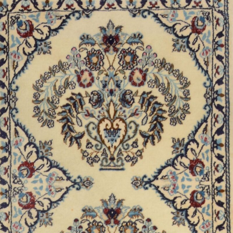 Nain Persian Rug 67 × 300 cm, Wool and Silk, hand-knotted — view 4 Nain Persian Rug 67 × 300 cm, Wool and Silk, hand-knotted — view 4