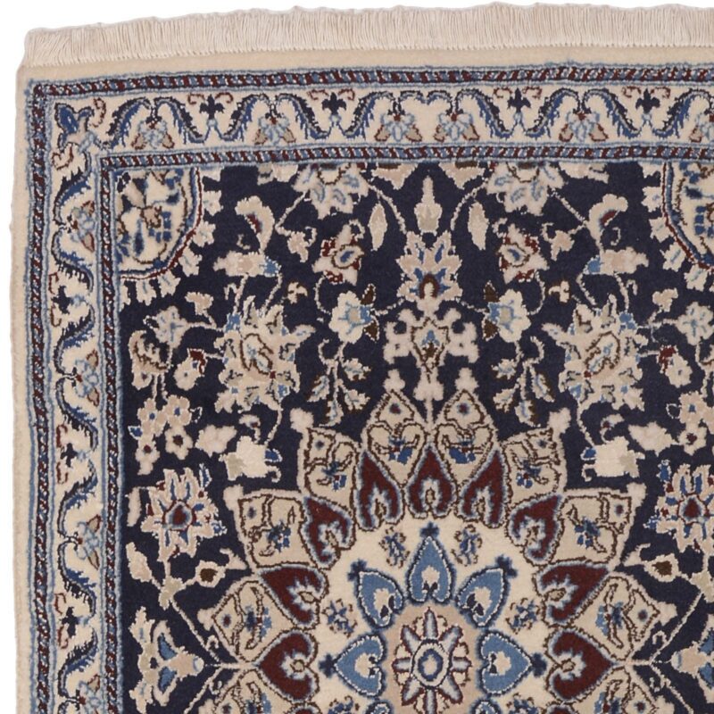 Nain Persian Rug 78 × 212 cm, Wool and Silk, hand-knotted — view 6