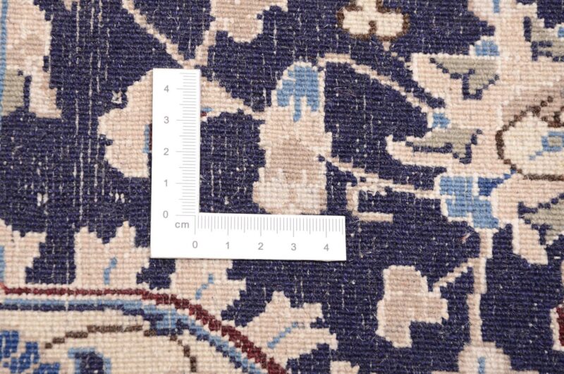 Nain Persian Rug 78 × 212 cm, Wool and Silk, hand-knotted — view 3