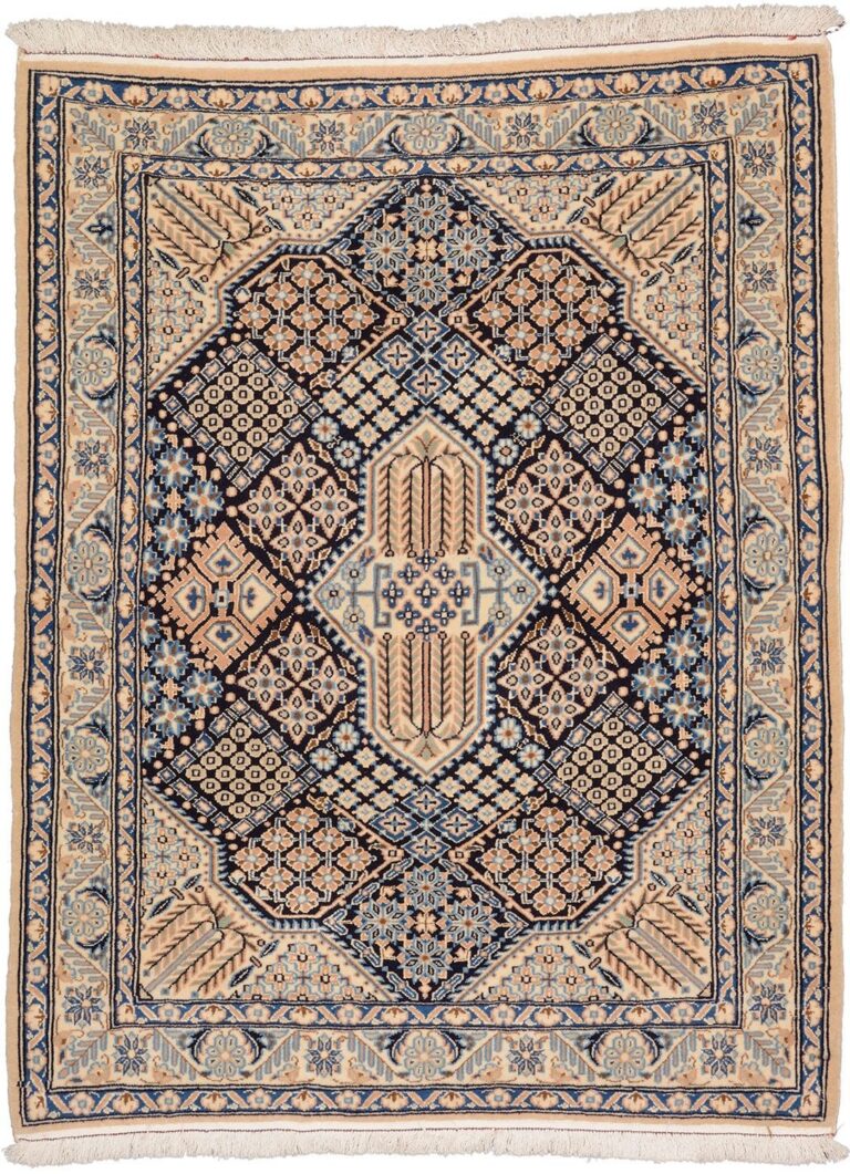 Nain Persian Rug 90 × 114 cm, Wool and Silk, hand-knotted