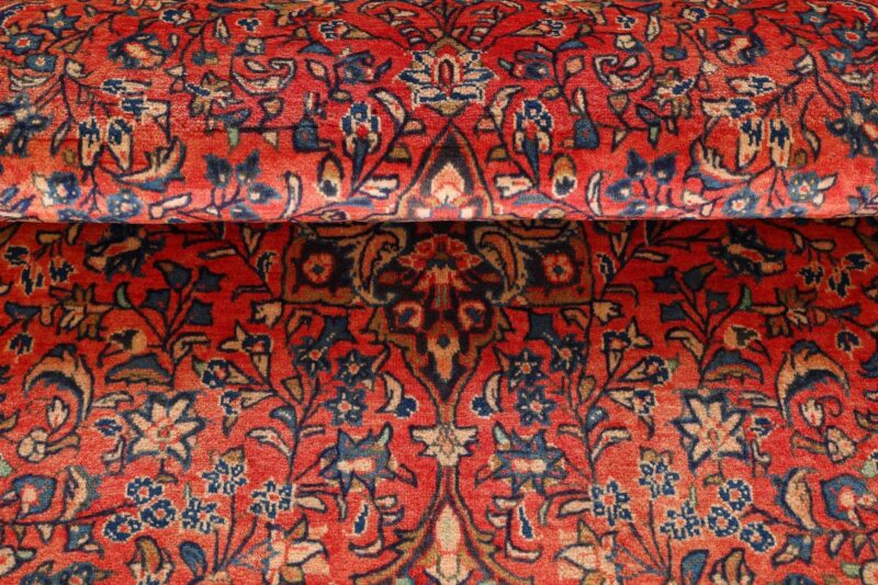 Sarouk Persian Rug 125 × 195 cm, Wool, hand-knotted — view 8