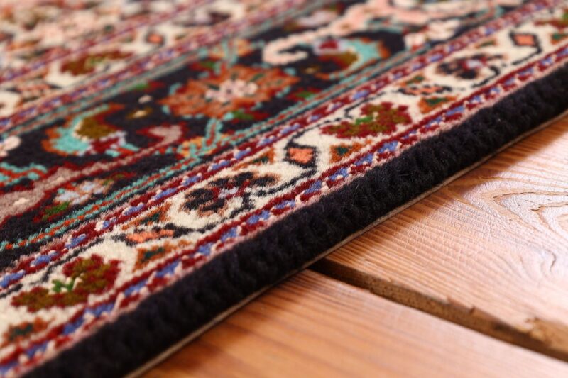 Tabriz Persian Rug 100 × 155 cm, Wool and Silk, hand-knotted — view 6