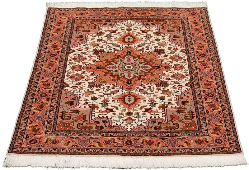 Tabriz Persian Rug 102 × 160 cm, Wool and Silk, hand-knotted — view 2