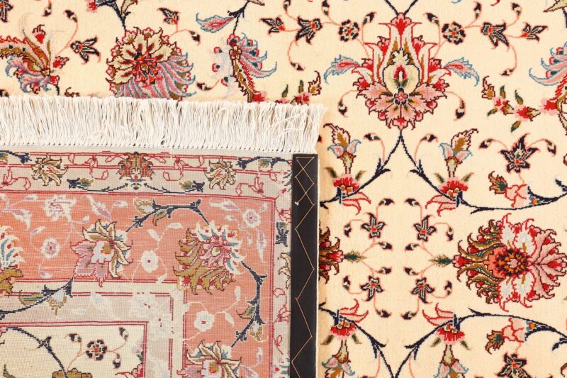 Tabriz Persian Rug 150 × 197 cm, Wool and Silk, hand-knotted — view 7