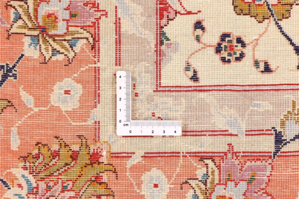 Tabriz Persian Rug 150 × 197 cm, Wool and Silk, hand-knotted — view 9