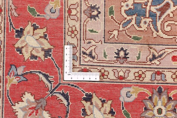 Tabriz Persian Rug 153 × 202 cm, Wool and Silk, hand-knotted — view 9