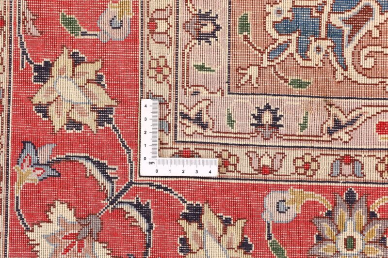 Tabriz Persian Rug 153 × 202 cm, Wool and Silk, hand-knotted — view 9