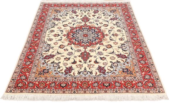 Tabriz Persian Rug 155 × 215 cm, Wool and Silk, hand-knotted — view 2