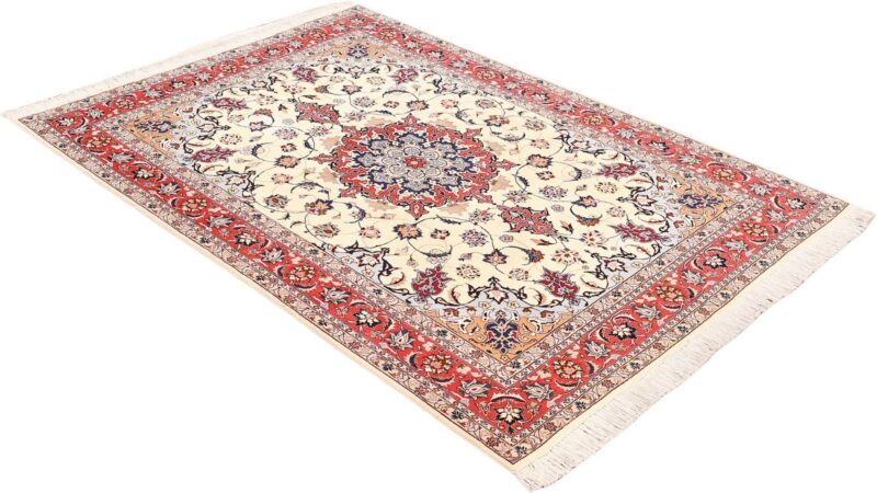 Tabriz Persian Rug 155 × 215 cm, Wool and Silk, hand-knotted — view 4