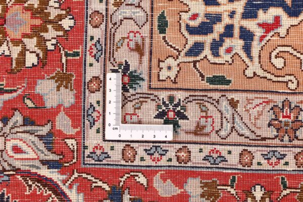 Tabriz Persian Rug 155 × 215 cm, Wool and Silk, hand-knotted — view 9
