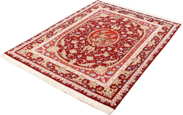 Tabriz Persian Rug 156 × 208 cm, Wool and Silk, hand-knotted — view 3 Tabriz Persian Rug 156 × 208 cm, Wool and Silk, hand-knotted — view 3