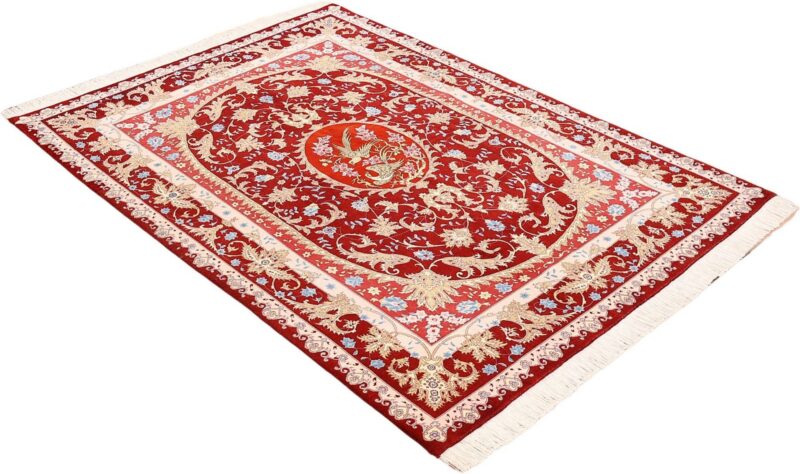 Tabriz Persian Rug 156 × 208 cm, Wool and Silk, hand-knotted — view 4 Tabriz Persian Rug 156 × 208 cm, Wool and Silk, hand-knotted — view 4