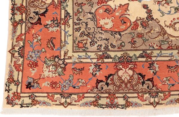Tabriz Persian Rug 195 × 270 cm, Wool and Silk, hand-knotted — view 5