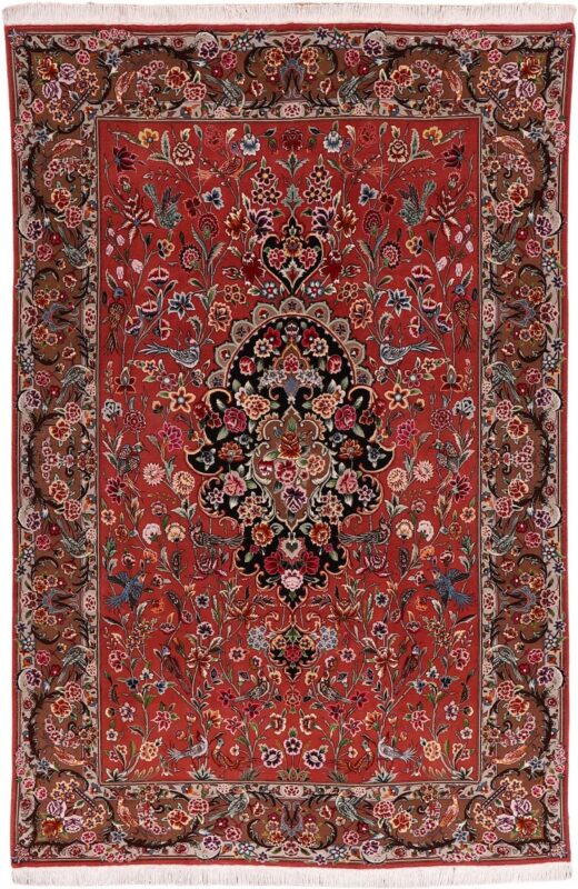 Tabriz Persian Rug 195 × 295 cm, Wool and Silk, hand-knotted Tabriz Persian Rug 195 × 295 cm, Wool and Silk, hand-knotted