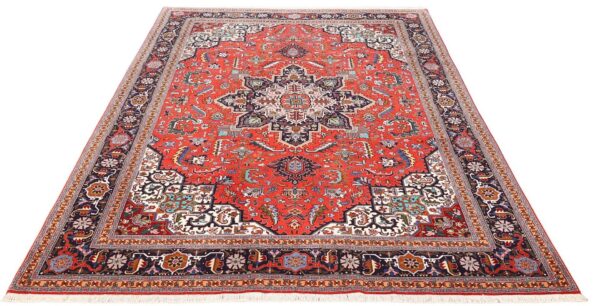 Tabriz Persian Rug 204 × 312 cm, Wool and Silk, hand-knotted — view 2