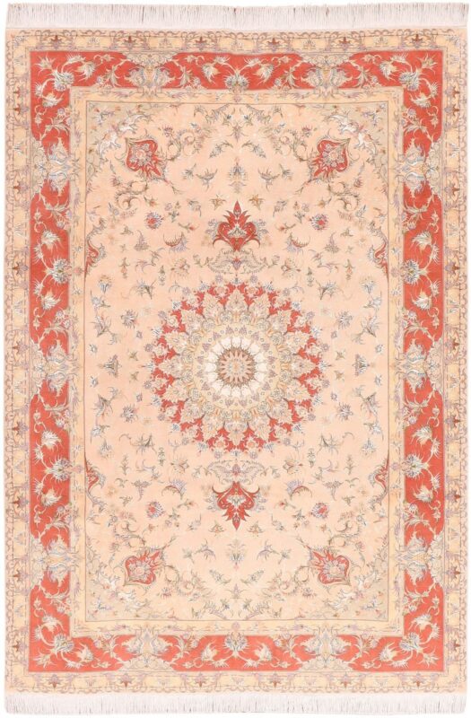 Tabriz Persian Rug 205 × 298 cm, Wool and Silk, hand-knotted Tabriz Persian Rug 205 × 298 cm, Wool and Silk, hand-knotted
