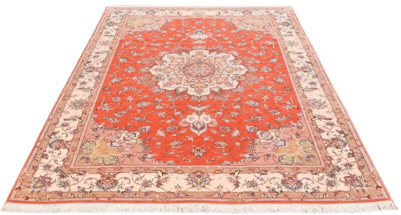 Tabriz Persian Rug 205 × 302 cm, Wool and Silk, hand-knotted — view 2