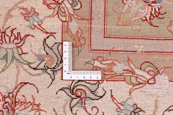 Tabriz Persian Rug 205 × 302 cm, Wool and Silk, hand-knotted — view 9