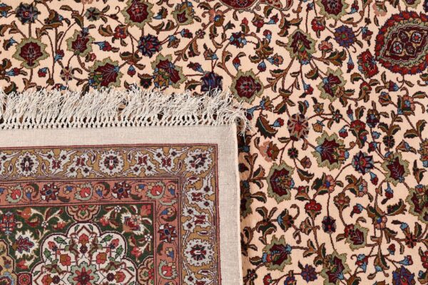 Tabriz Persian Rug 297 × 388 cm, Wool and Silk, hand-knotted — view 7